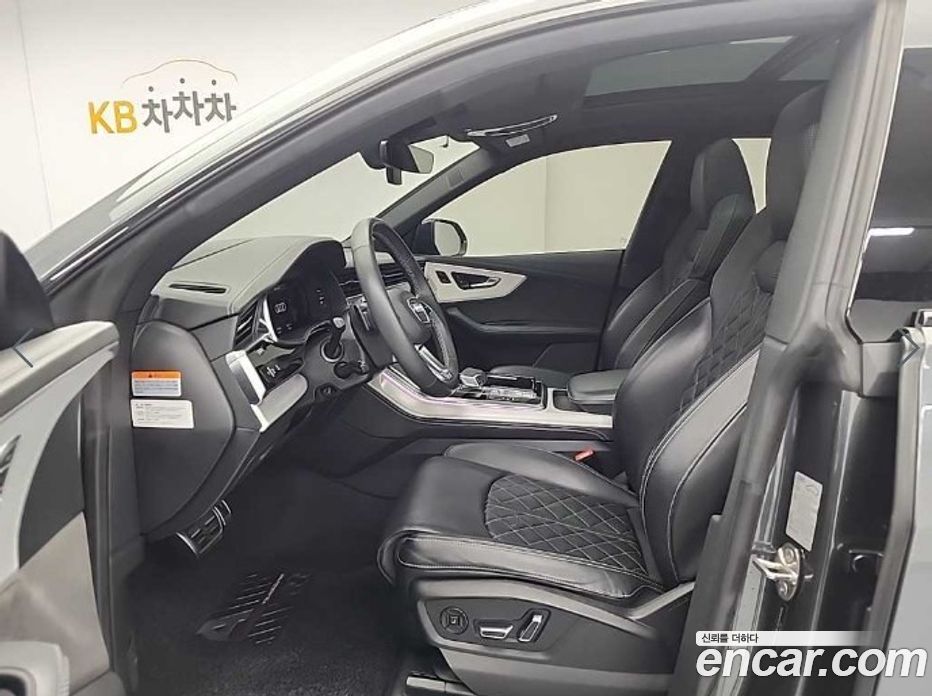 Audi Q8 55 TFSI Quattro Premium