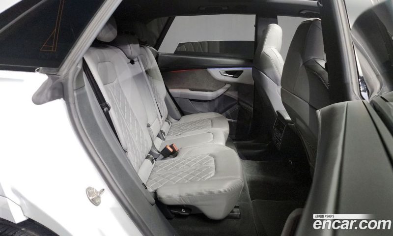 Audi Q8 55 TFSI Quattro Premium