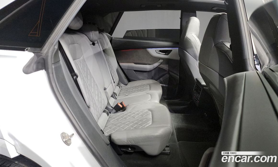 Audi Q8 55 TFSI Quattro Premium