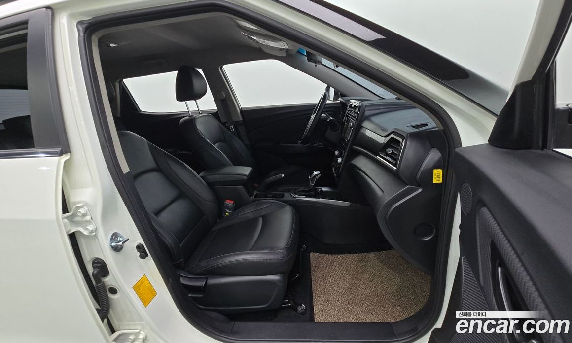 SsangYong Tivoli Gasoline 1.5 2WD