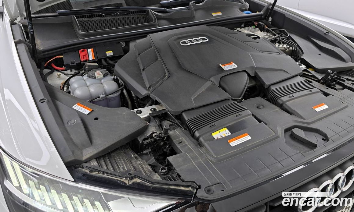 Audi Q8 55 TFSI Quattro Premium