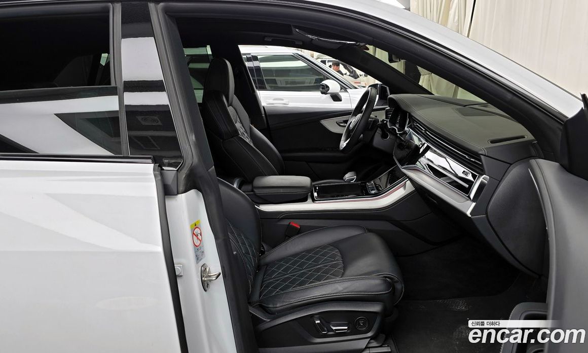 Audi Q8 55 TFSI Quattro Premium