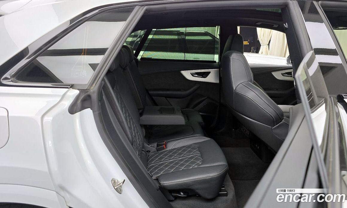 Audi Q8 55 TFSI Quattro Premium