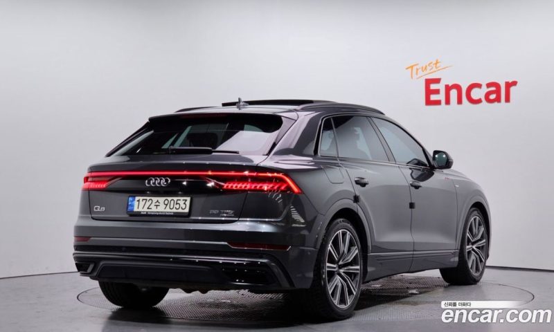 Audi Q8 55 TFSI Quattro Premium