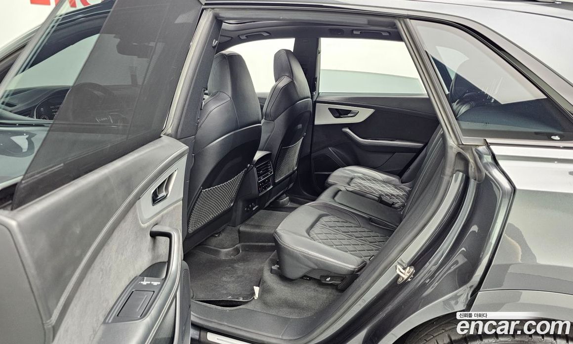Audi Q8 55 TFSI Quattro Premium