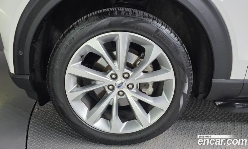 Ford Explorer 3.0 Platinum 4WD