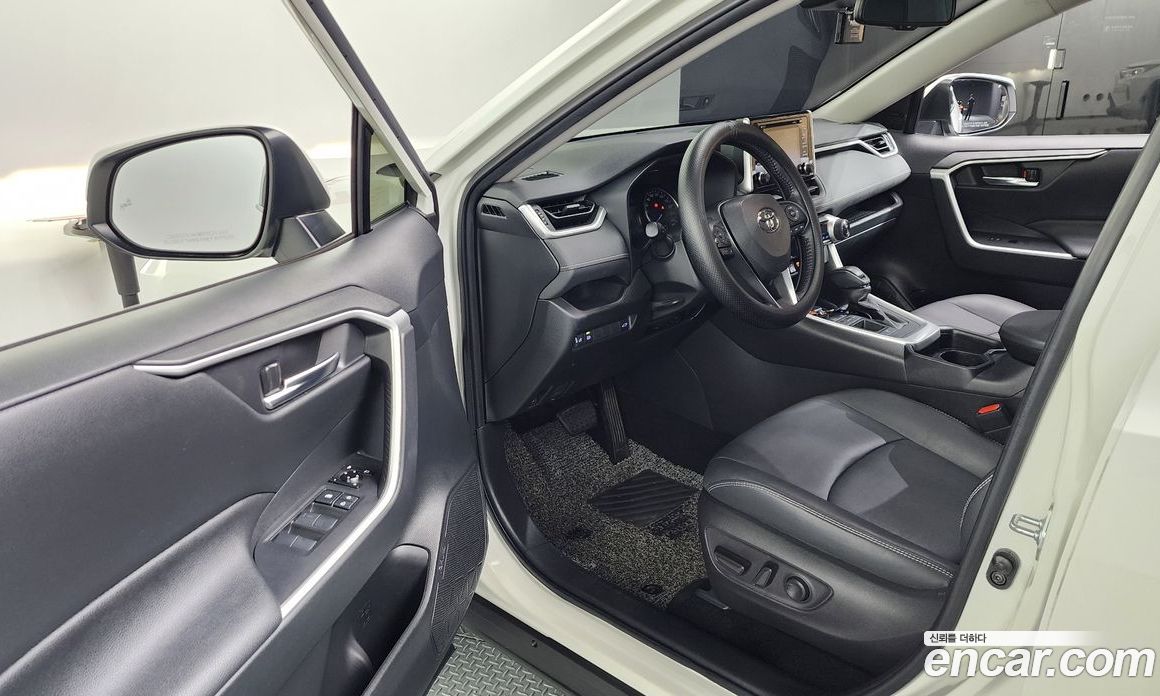 Toyota RAV4 2.5 2WD Hybrid
