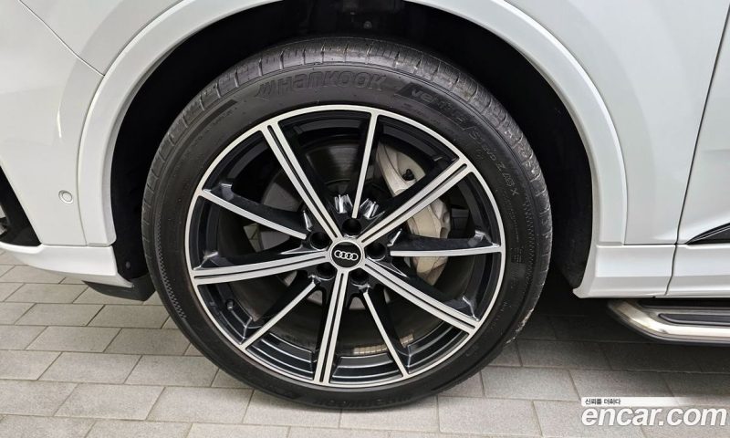 Audi Q7 55 TFSI Quattro Premium