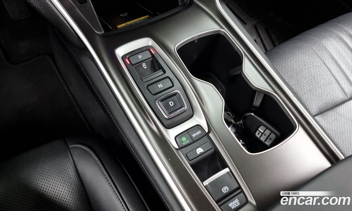 Honda Accord 2.0 Hybrid Touring