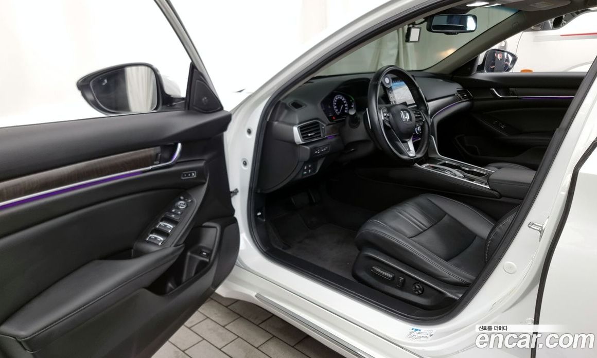 Honda Accord 2.0 Hybrid Touring