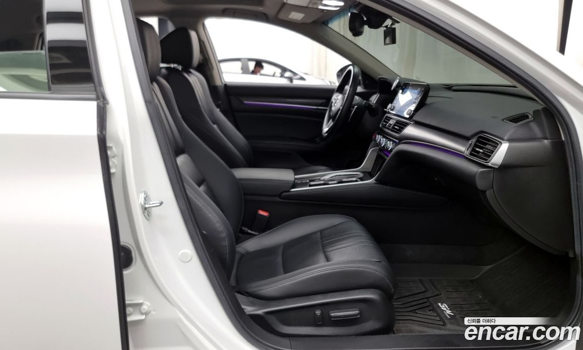 Honda Accord 2.0 Hybrid Touring