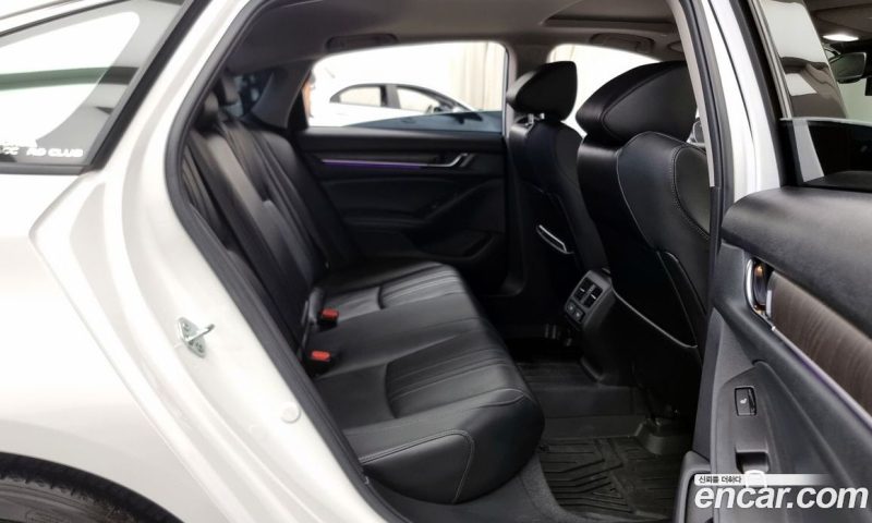 Honda Accord 2.0 Hybrid Touring