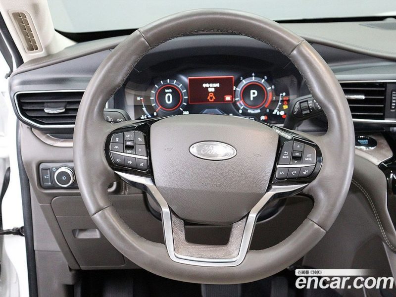 Ford Explorer 3.0 Platinum 4WD