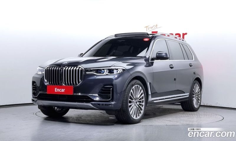 BMW X7 xDrive i40 Design Pure Excellence 6-Seater