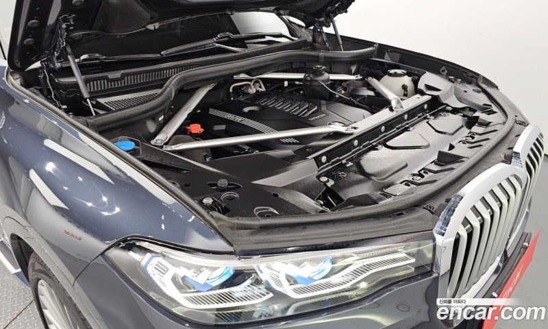 BMW X7 xDrive i40 Design Pure Excellence 6-Seater