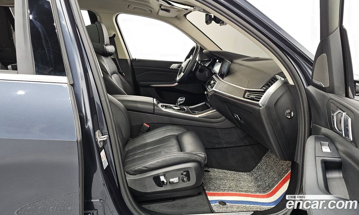 BMW X7 xDrive i40 Design Pure Excellence 6-Seater