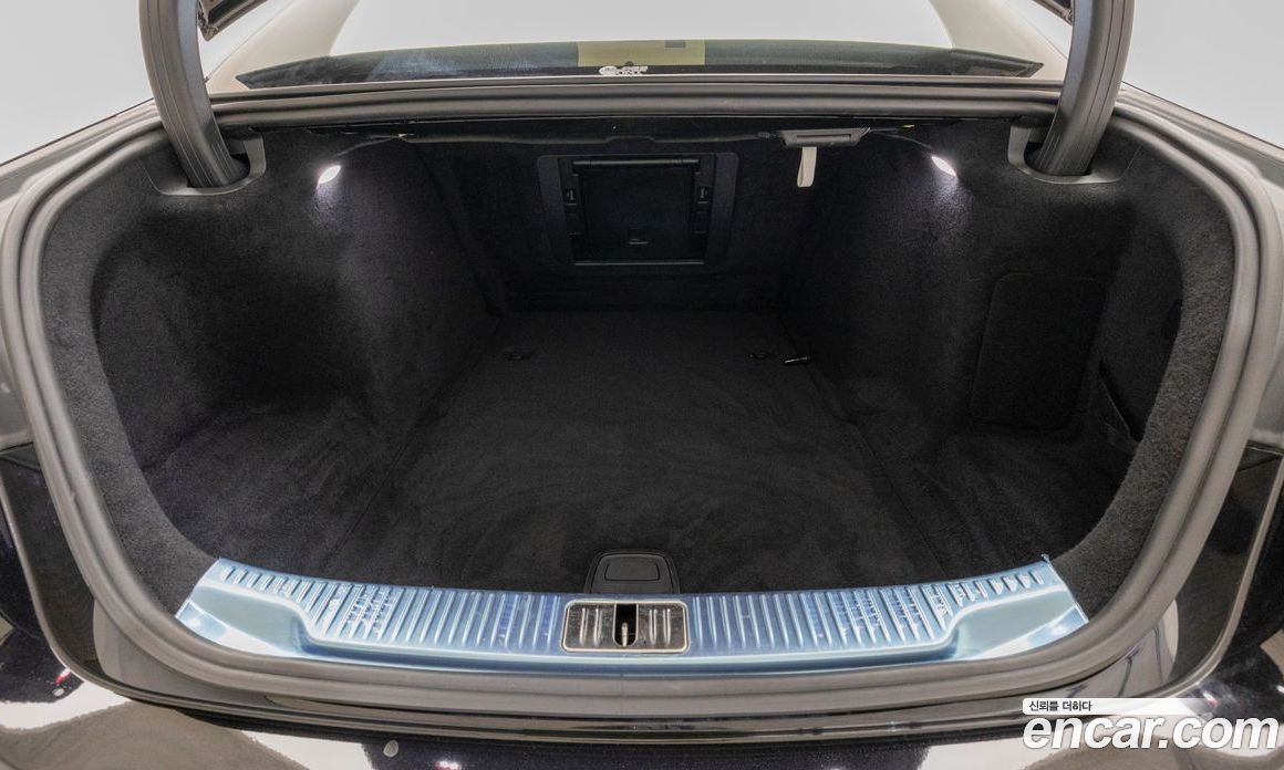 Mercedes Benz S-Class S500L 4MATIC