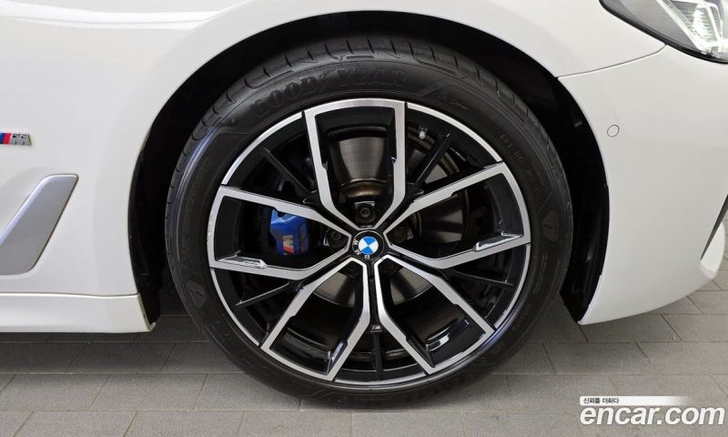 BMW 5-Series i530 M Sport Package