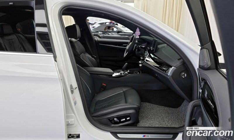 BMW 5-Series i530 M Sport Package