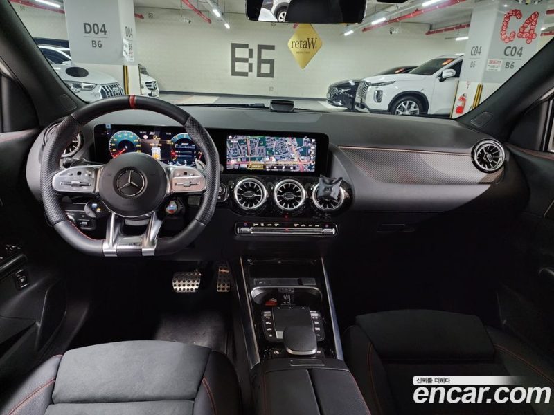 Mercedes Benz GLA-Class GLA45 AMG 4MATIC+