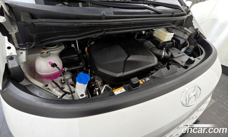 Hyundai Staria Cargo 5-Seater