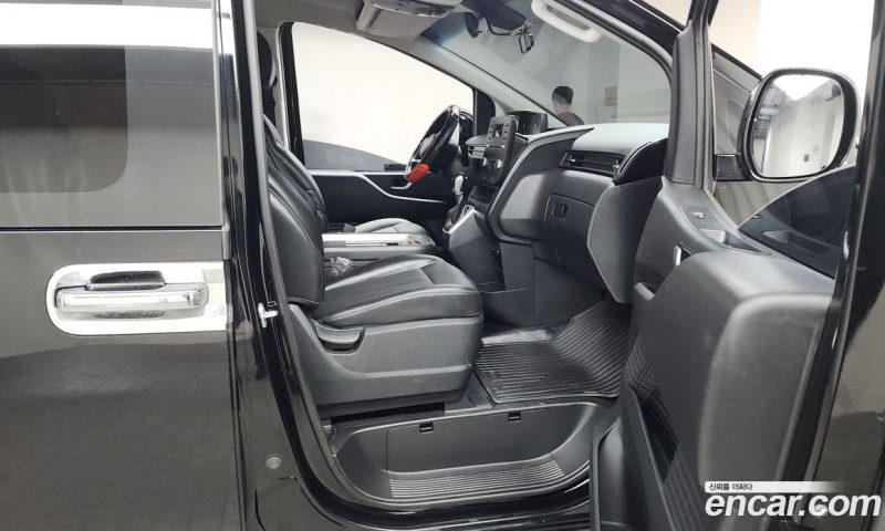 Hyundai Staria Cargo 5-Seater