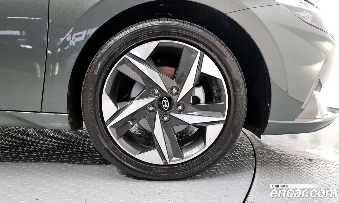 Hyundai Avante 1.6