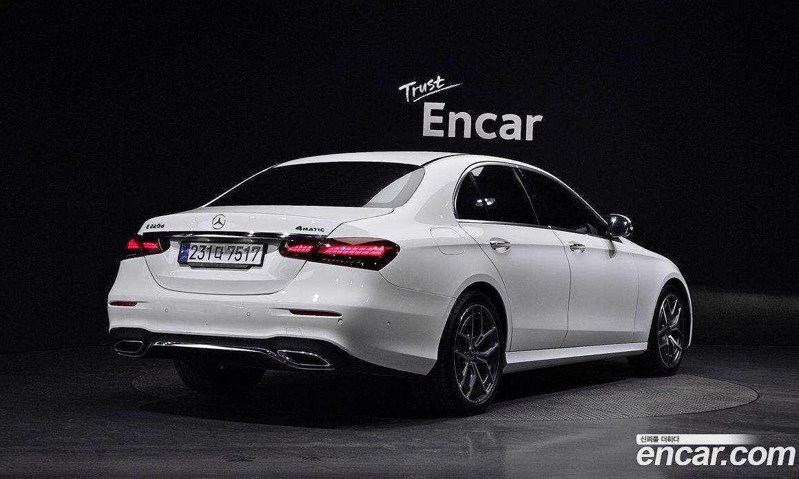 Mercedes Benz E-Class E220d 4MATIC AMG Line