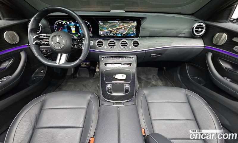 Mercedes Benz E-Class E220d 4MATIC AMG Line