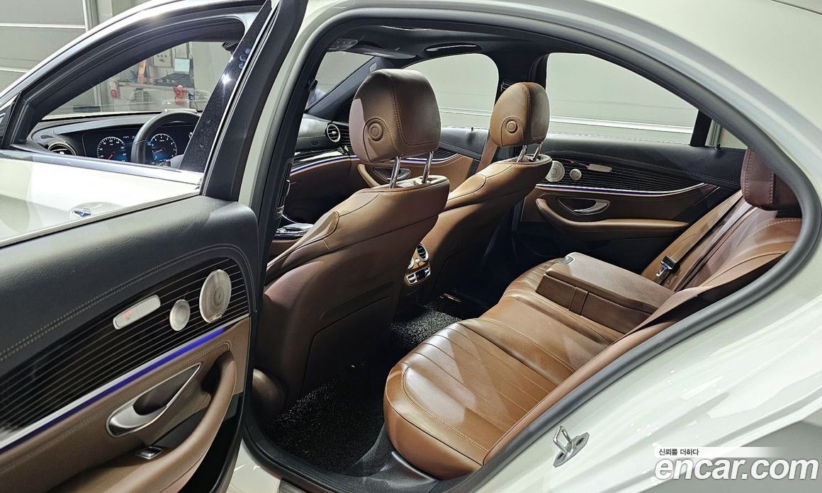 Mercedes Benz E-Class E450 4MATIC Exclusive