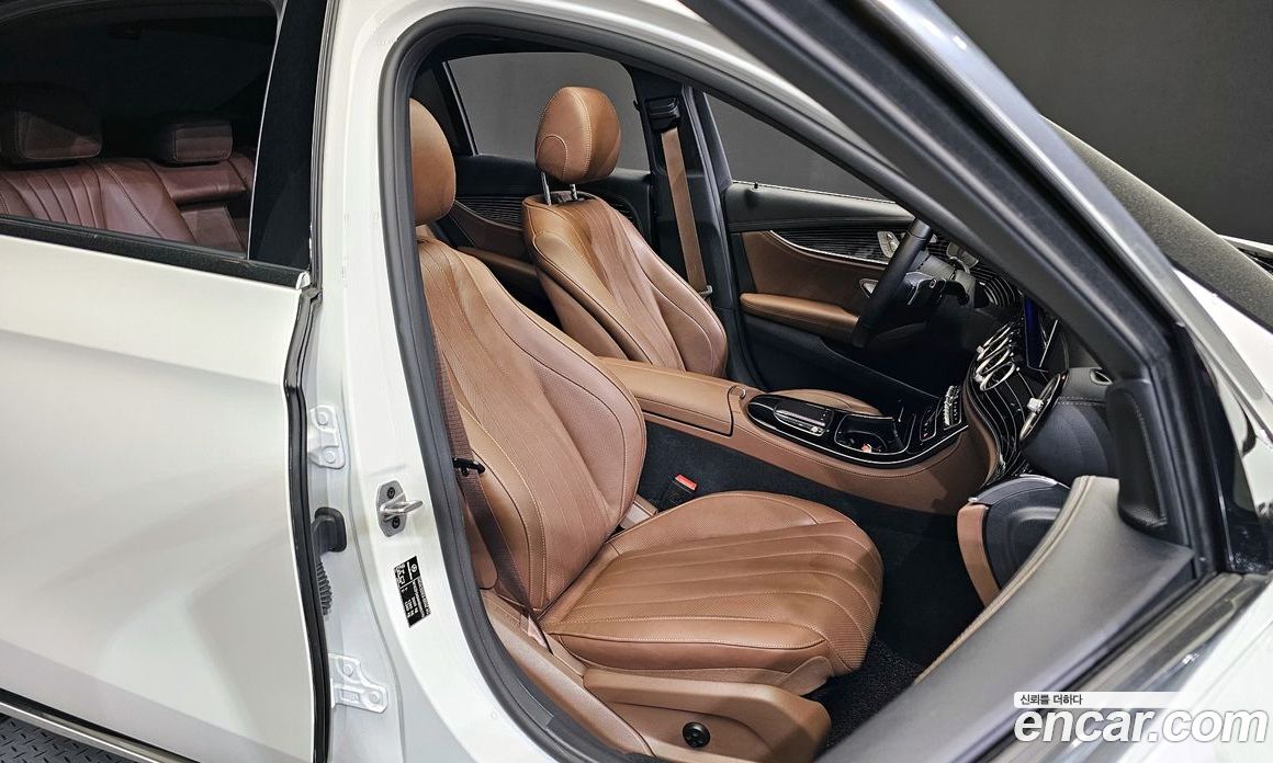 Mercedes Benz E-Class E450 4MATIC Exclusive