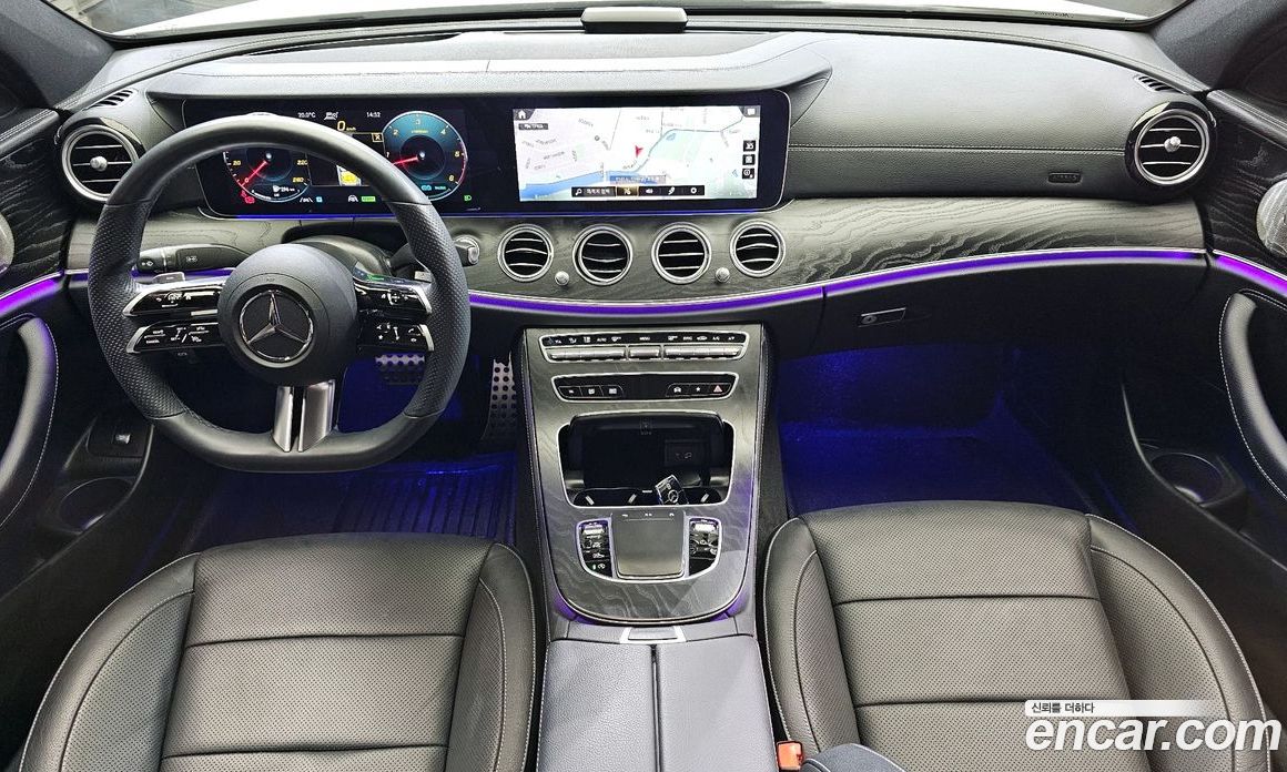 Mercedes Benz E-Class E220d 4MATIC AMG Line