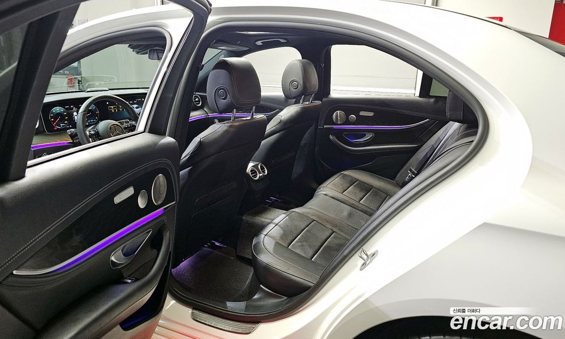 Mercedes Benz E-Class E220d 4MATIC AMG Line