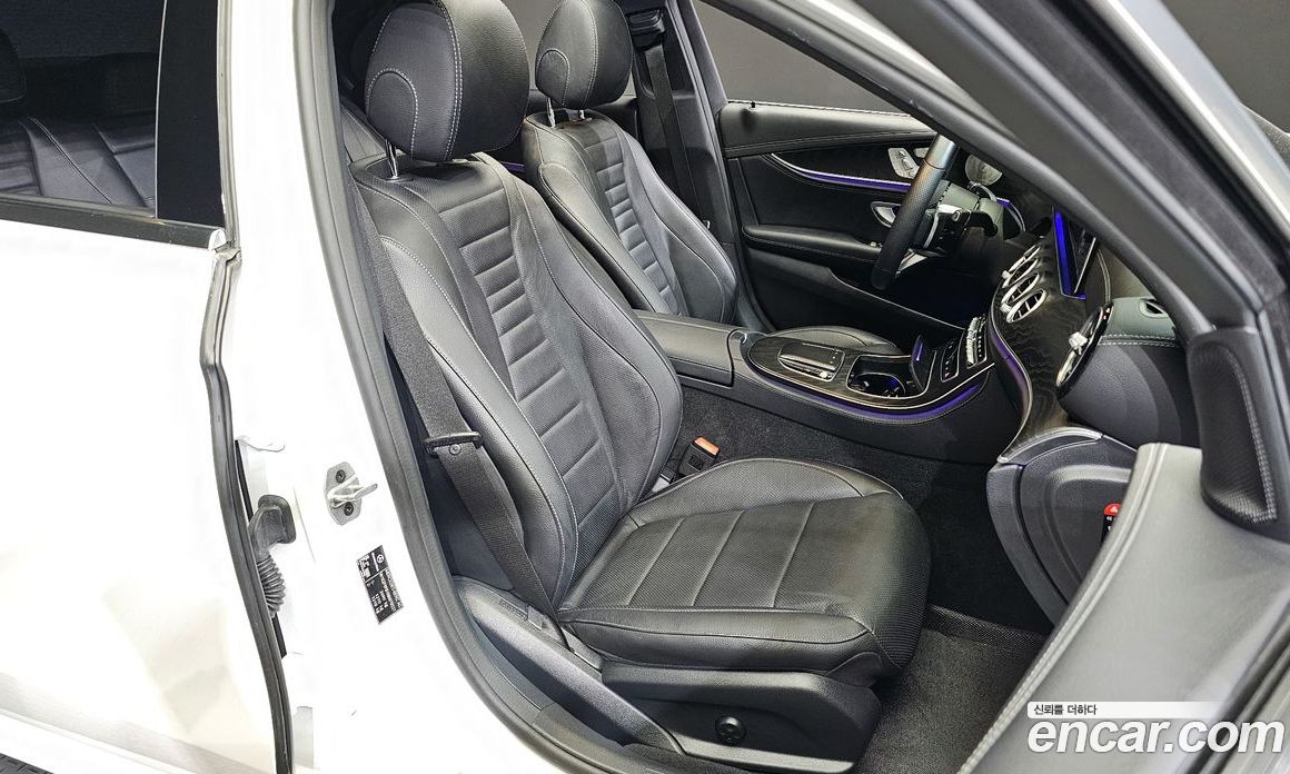 Mercedes Benz E-Class E220d 4MATIC AMG Line