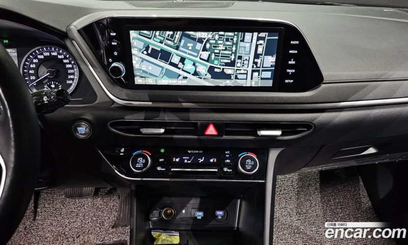 Hyundai Sonata 2.0