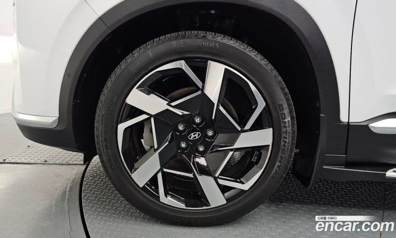 Hyundai Santa Fe Gasoline 2.5T 2WD