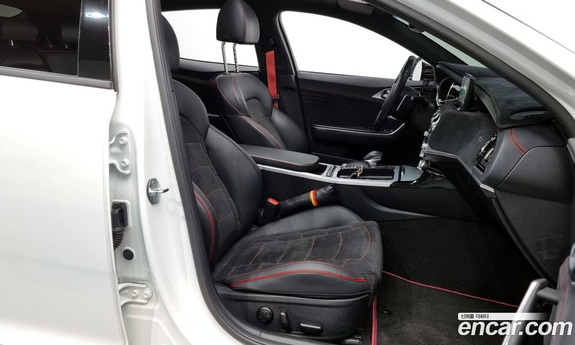 Kia Stinger 2.5 Masters ACRO EDITION