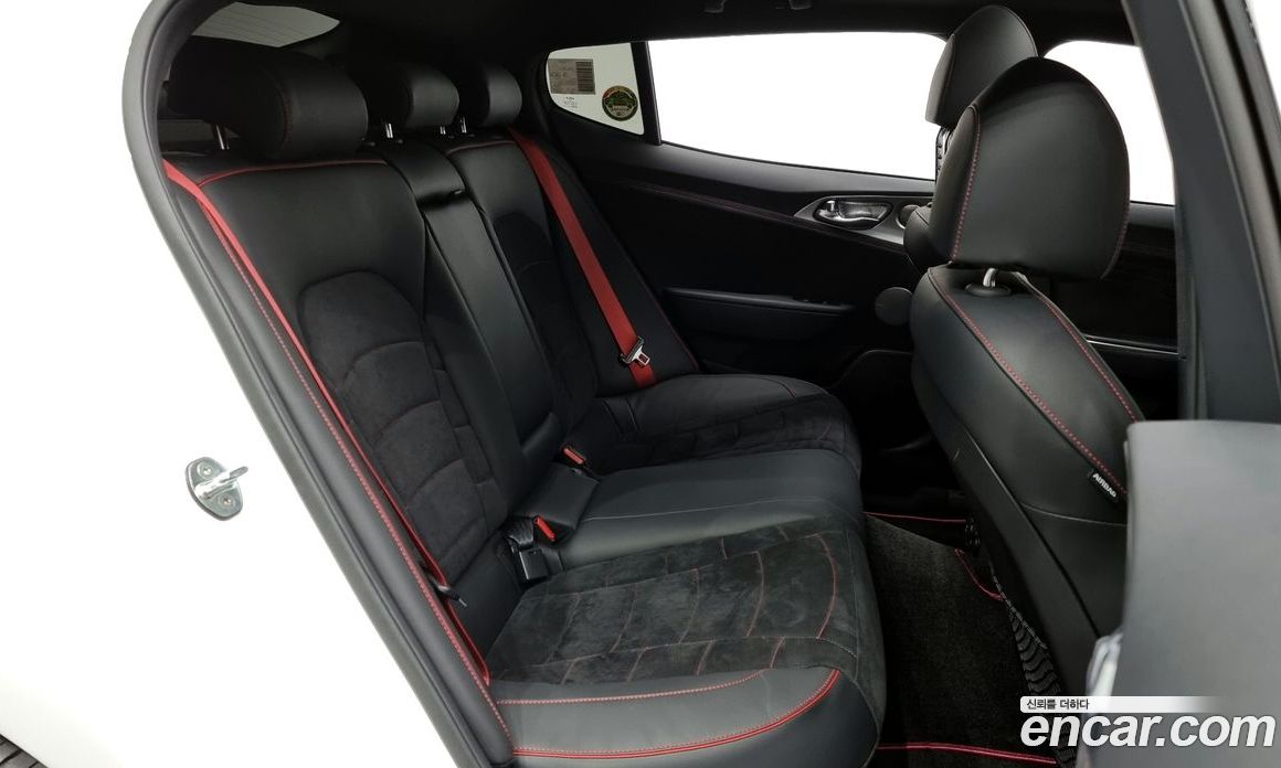 Kia Stinger 2.5 Masters ACRO EDITION