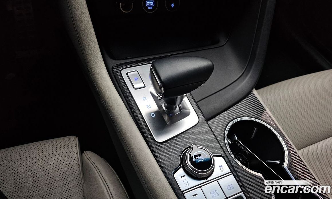 Genesis G70 Gasoline 2.0T 2WD