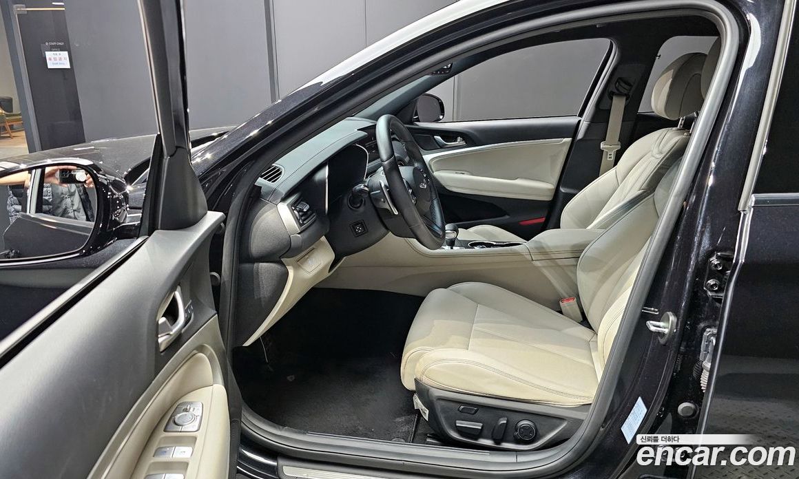 Genesis G70 Gasoline 2.0T 2WD