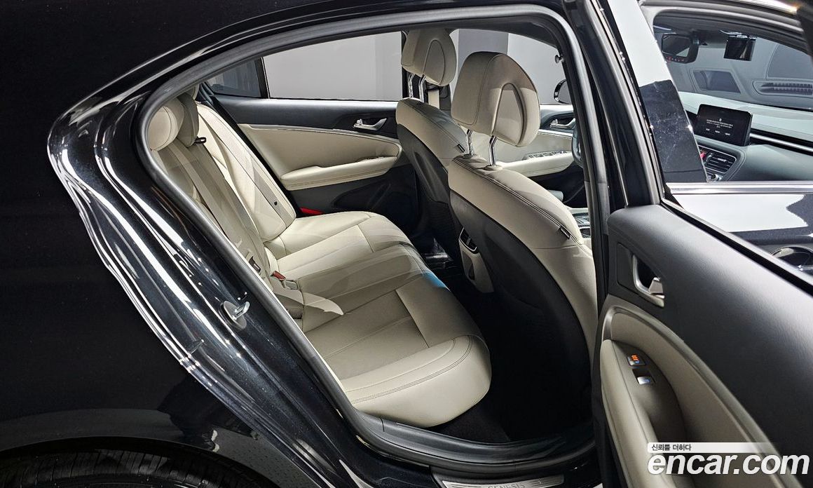 Genesis G70 Gasoline 2.0T 2WD