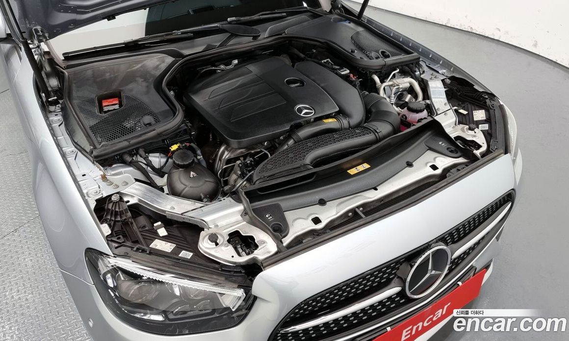 Mercedes Benz E-Class E350 4MATIC AMG Line