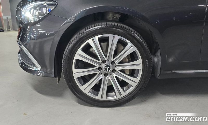Mercedes Benz E-Class E450 4MATIC Exclusive