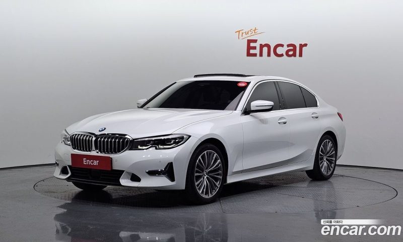 BMW 3-Series i320 Luxury
