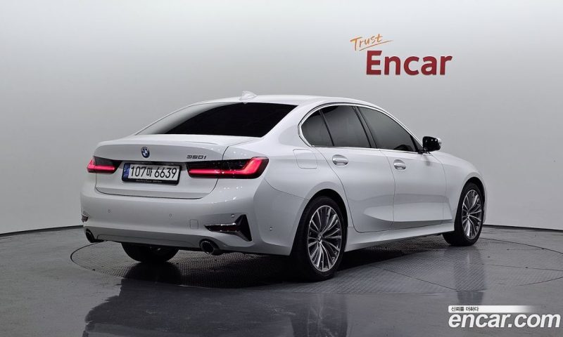 BMW 3-Series i320 Luxury