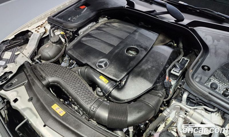 Mercedes Benz E-Class E350 4MATIC AMG Line