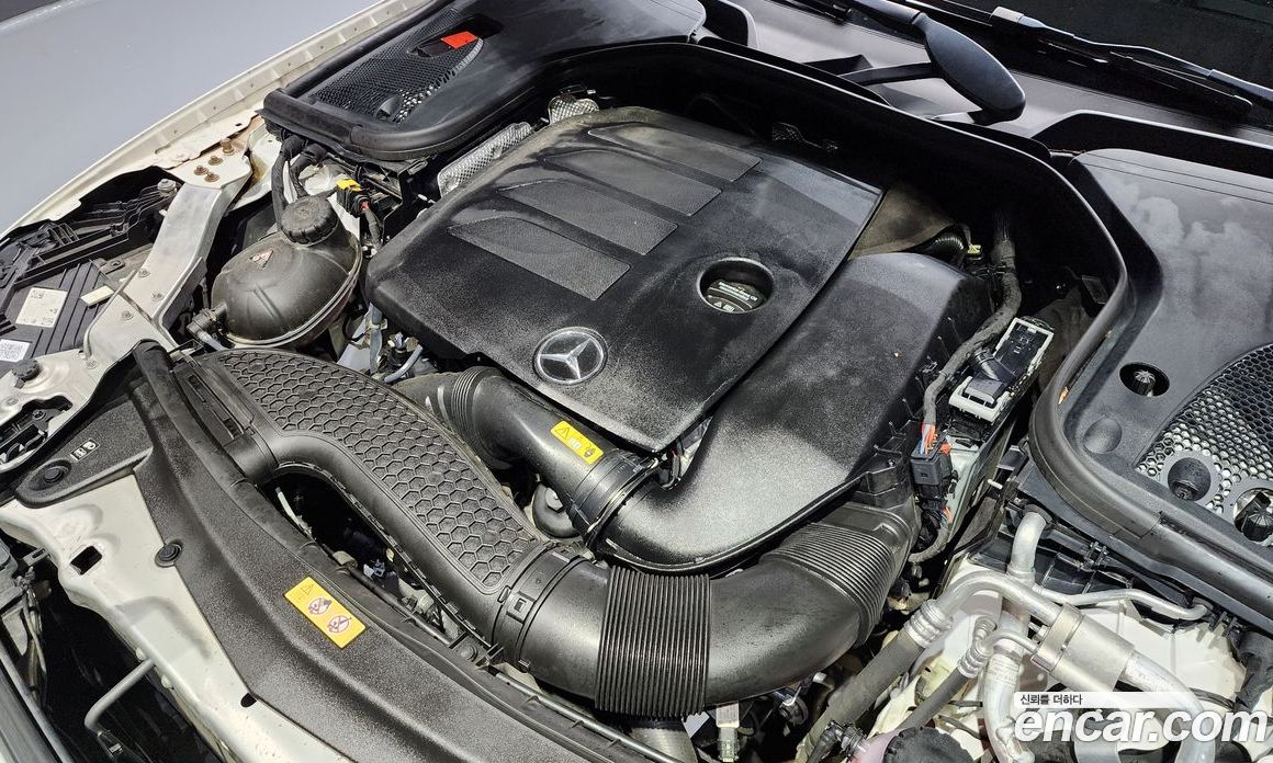 Mercedes Benz E-Class E350 4MATIC AMG Line