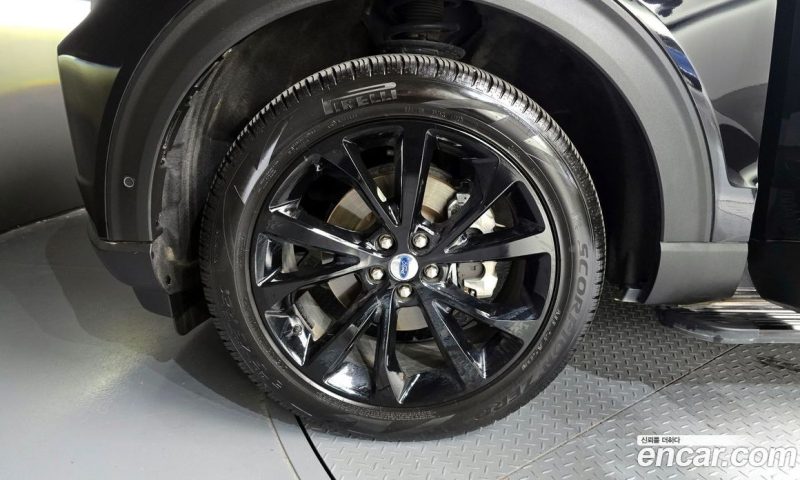 Ford Explorer 3.0 Platinum 4WD