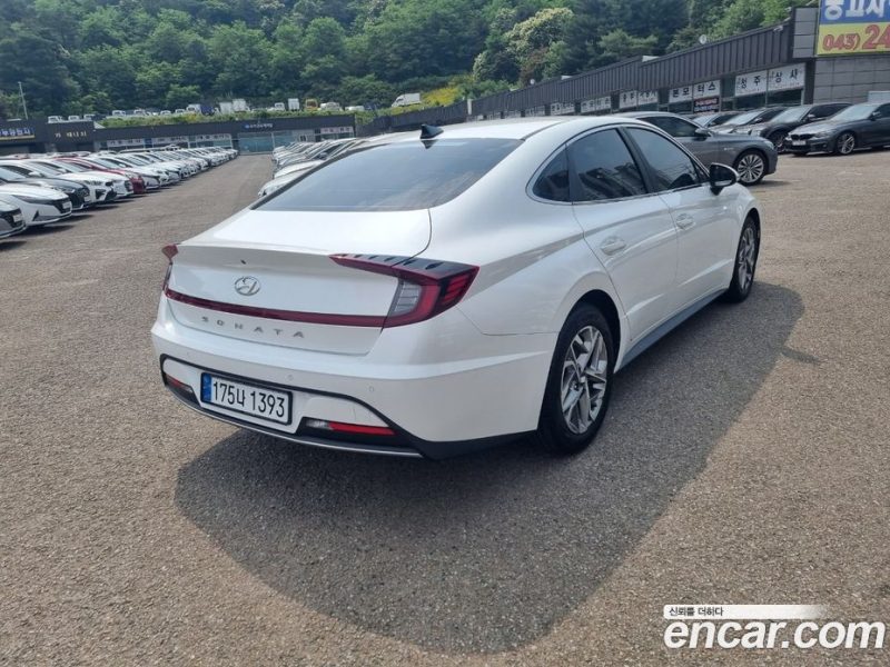 Hyundai Sonata 2.0