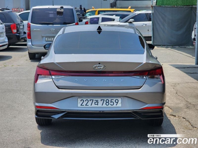 Hyundai Avante 1.6